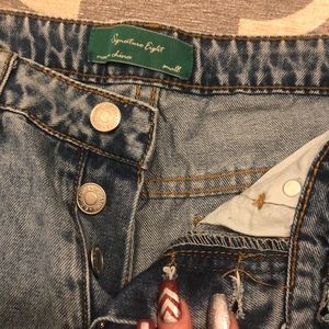 ASOS Shorts - Signature Eight Small destroyed shorts ASOS Shorts - Signature Eight Small destroyed shorts
